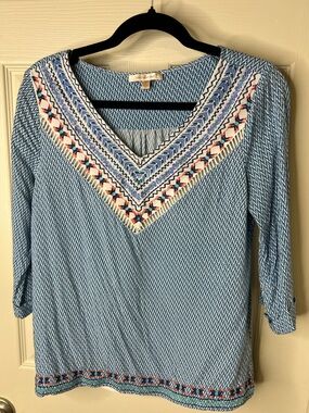 Skies Are Blue Light Blue Embroidered V-Neck Tunic